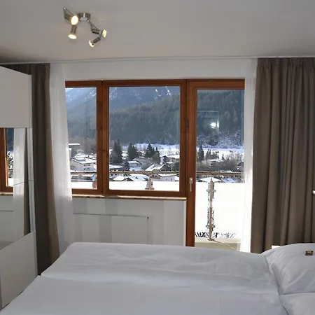 Herzblut Wohlfuehl Appartements Oetz Room photo
